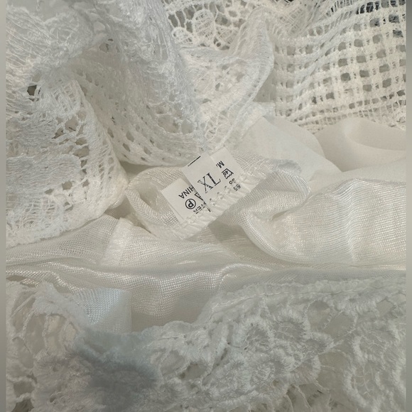 Bridal Robe - Picture 4 of 8